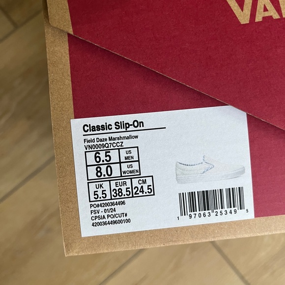 VANS NWT classic slip on shoe - Picture 7 of 7